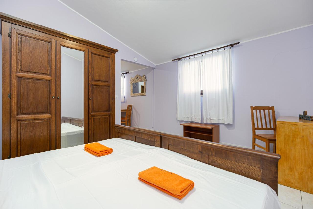 Oasi Apartment Пореч Екстериор снимка