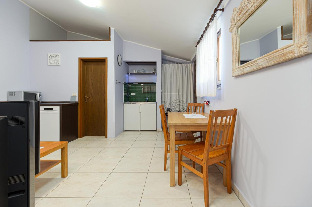 Oasi Apartment Пореч Екстериор снимка