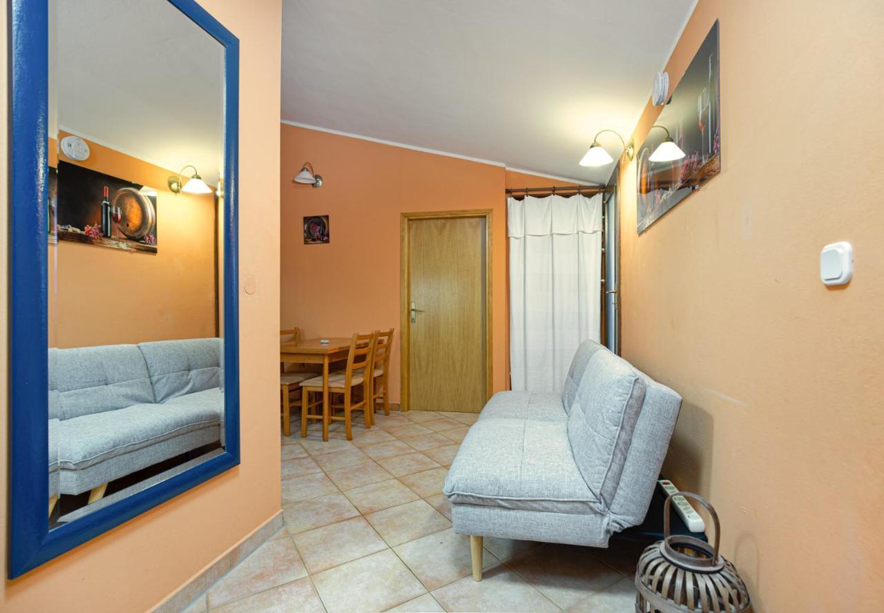 Oasi Apartment Пореч Екстериор снимка